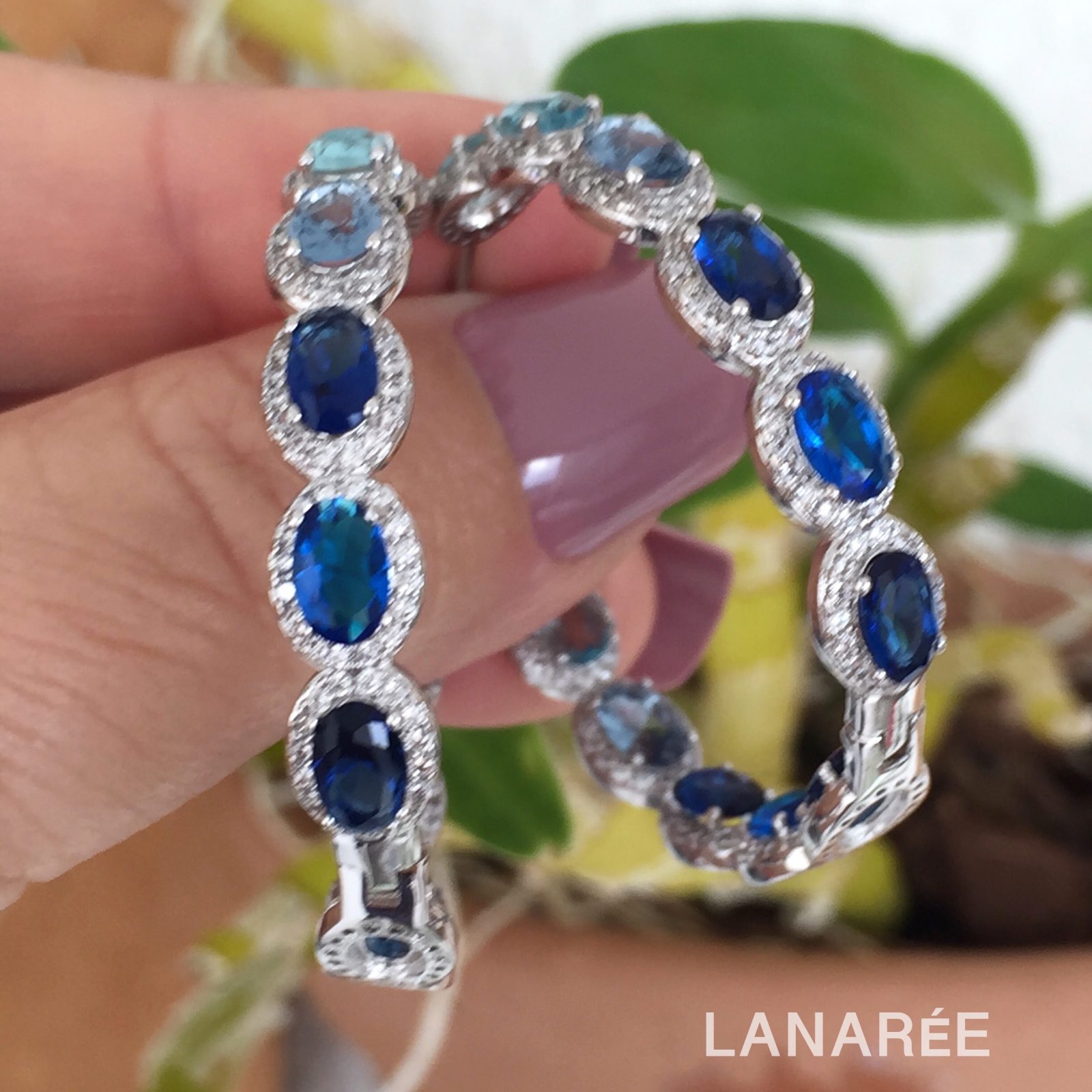 Brinco de Argola Cristal Safira | Lanarée Acessórios