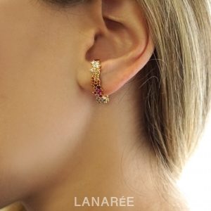 Brinco Ear Hook Colours Cravejado | Lanarée Acessórios
