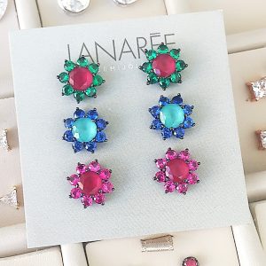 Brinco Florzinha Cristal Colorido | Lanarée Acessórios