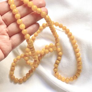 Colar Bolas de Jade Amarela | Lanarée Acessórios
